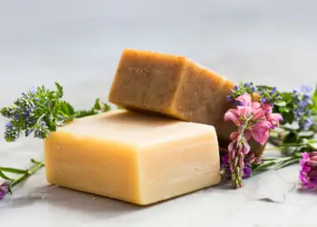 Natural Soap Bars For Those Who don’t Want Petroleum Byproducts On Their Skin
