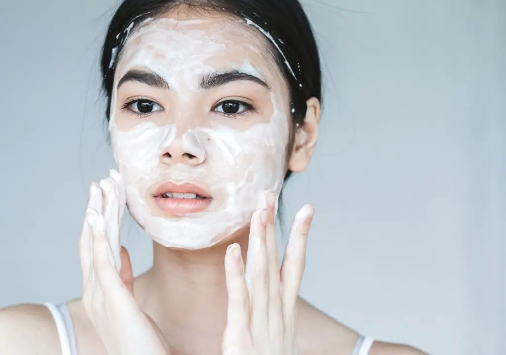 Cleanser vs Face Wash - 7 Main Differences You Need to Know